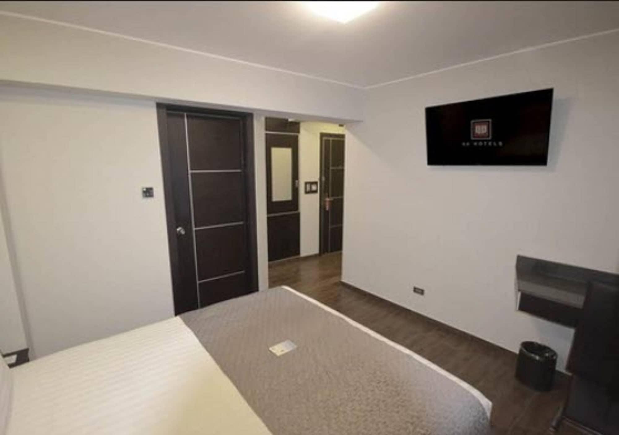 Qp Hotels Trujillo Exterior photo