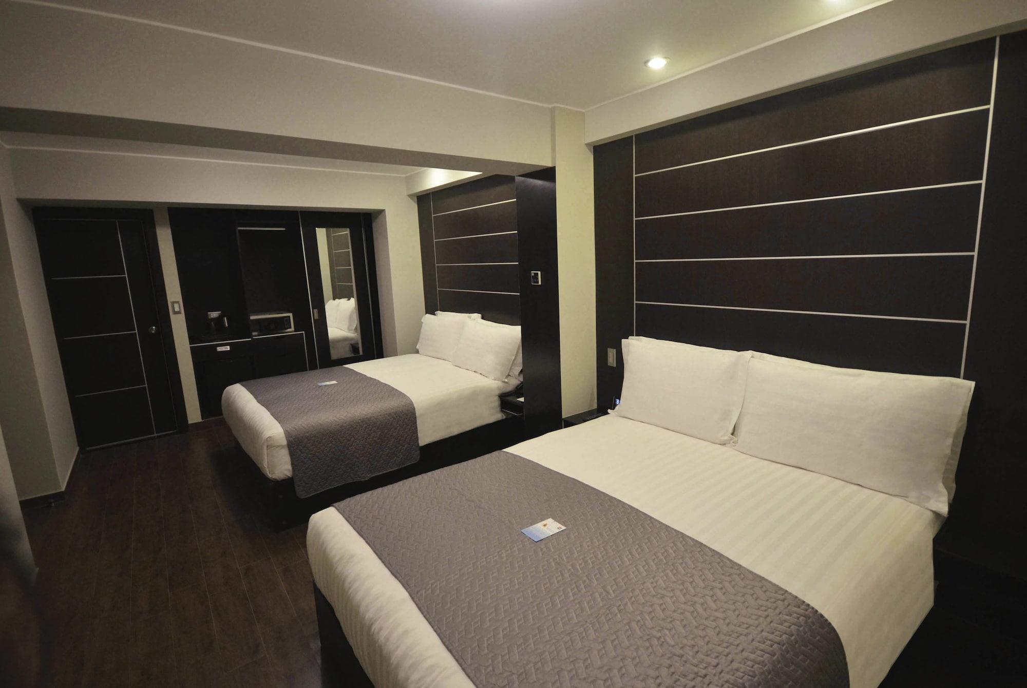 Qp Hotels Trujillo Exterior photo