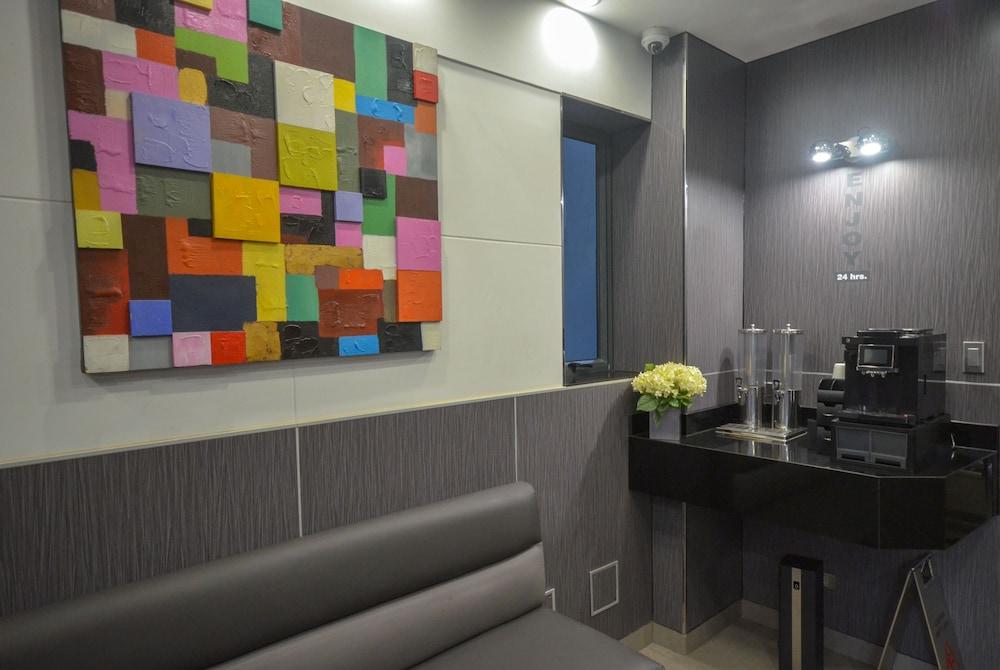 Qp Hotels Trujillo Exterior photo