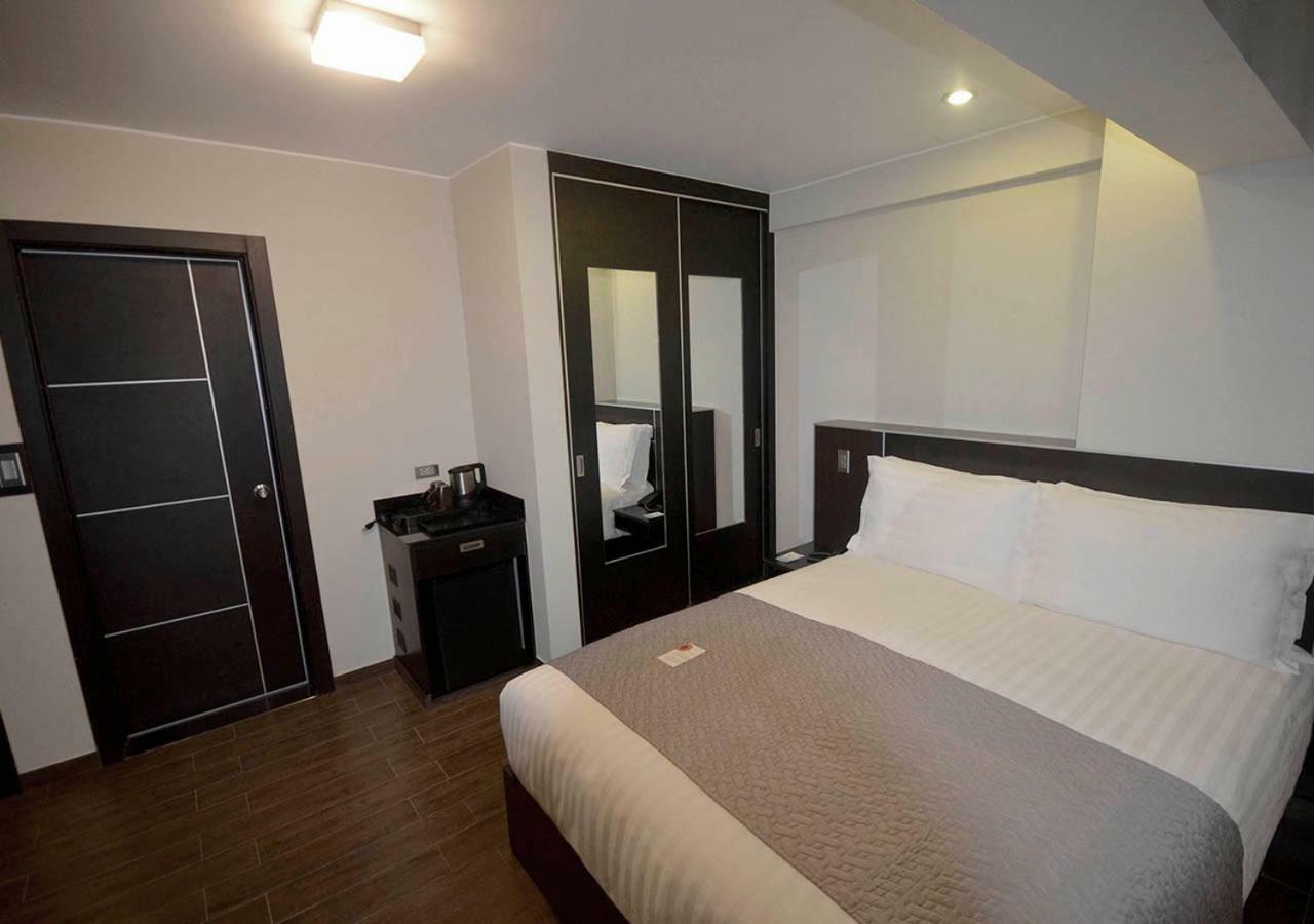 Qp Hotels Trujillo Exterior photo
